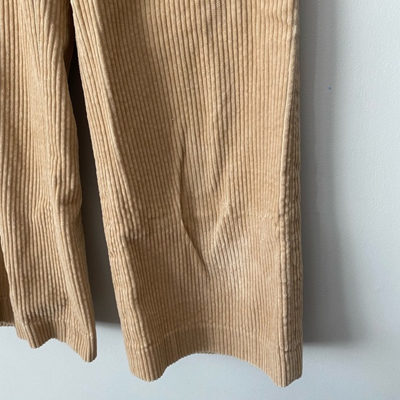 Zara cropped corduroy pants. Tan colour. Size small. - Picture 5 of 6